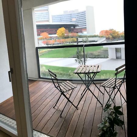Apartment With Parking On Premise Виена Екстериор снимка
