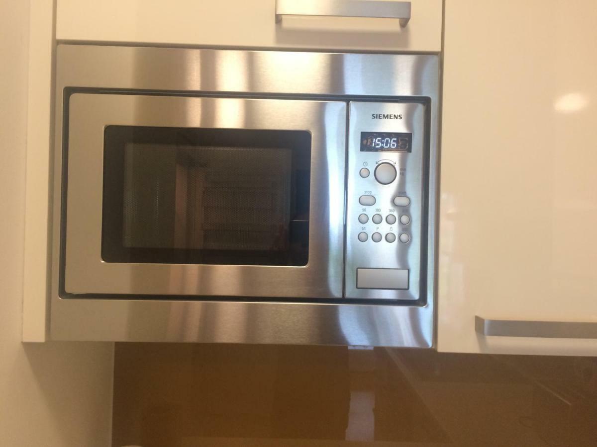 Apartment With Parking On Premise Виена Екстериор снимка