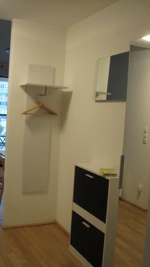 Apartment With Parking On Premise Виена Екстериор снимка