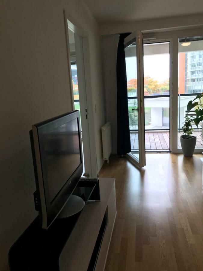 Apartment With Parking On Premise Виена Екстериор снимка