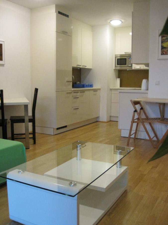 Vienna Dc Living Apartment With Parking On Premise Екстериор снимка